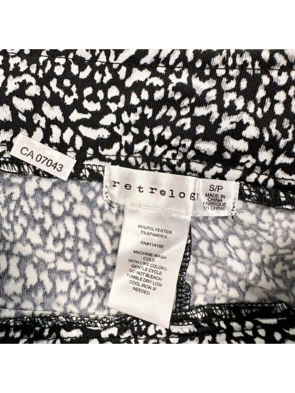 Retrology Wide Leg Cropped Pants Women's Sz Small Black White Leopard Print - Picture 7 of 12